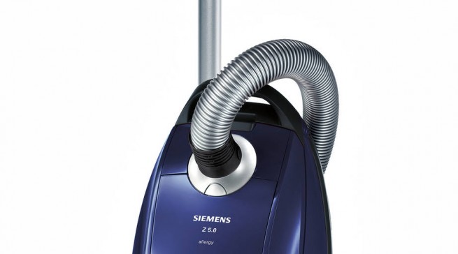 Der Siemens Bodenstaubsauger Z 5.0 powerSensor mit große Staubbeutelvolumen von 4,5 l ermöglicht sehr viele Saugvorgänge, bis der Staubbeutel gewechselt wird
