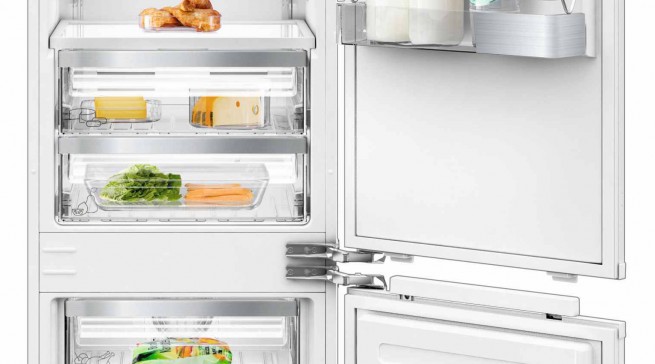 Grundig Kühl-/Gefrierkombination GKNI 15720 mit Easy Door Installation.
