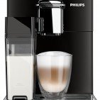 Philips Kaffeemaschine Serie 4000 HD8847/01 mit Karaffe zum Milchaufschäumen.