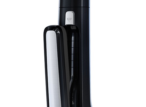 AEG Akkustaubsauger Ergorapido Öko 2in1 AG3014G aus über 60 Prozent recyceltem Kunststoff.