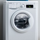 Indesit Waschtrockner MyTime bietet 2 Wash & Dry-Waschgänge.