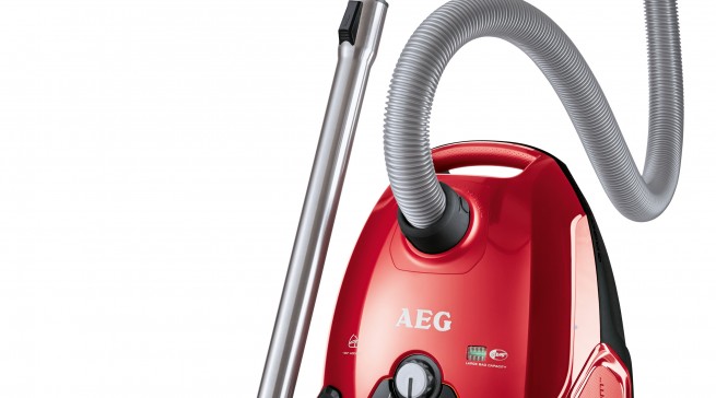 AEG Staubsauger SilentPerformer Parkett ASP7120 mit Staubbeutel.