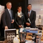 Sind voll happy: Der EK-Vorstand mit Bernd Horenkamp, Susanne Sorg und Franz-Josef Hasebrink (v.li.).