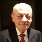 Manfred Conrad