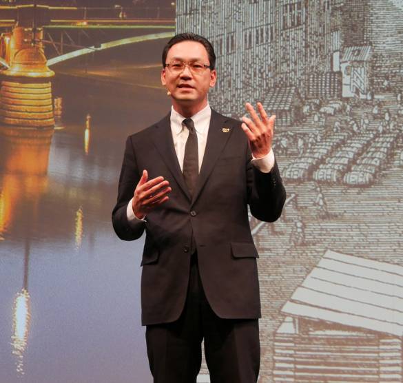 Jake Hirose, Managing Director Panasonic Consumer Marketing Europe, machte auf der Convention deutlich, die Themen Umweltschutz, Energieeffizienz, Mobilität, Gesundheit der Menschen sowie ein sicheres Zuhause haben bei Panasonic höchste Priorität.