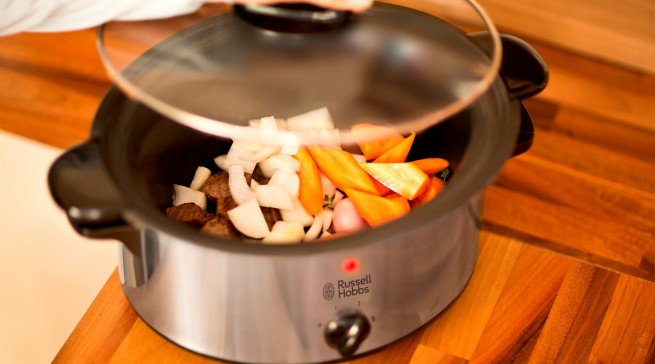 Russell Hobbs Schongarer Cook@Home mit herausnehmbarem Gartopf.