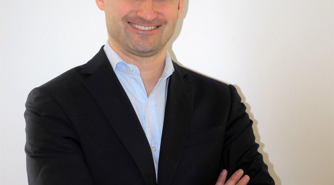 Daniel Schröder verantwortet die Geschäftsführung von KitchenAid im Bereich der Elektrokleingeräte für die EMEA-Region.