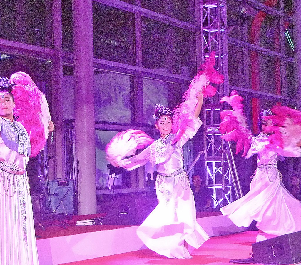 Traditionelle Show-Einlage anlässlich der CE China Gala am Vorabend der Eröffnung.