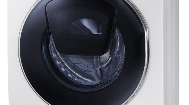 Samsung Waschtrockner AddWash WD5500 mit Zusatztür im Bullauge.