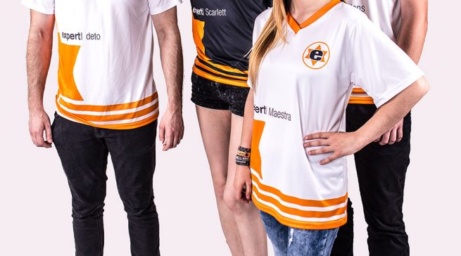 Expert engagiert sich mit eigenem Team im E-Sport.