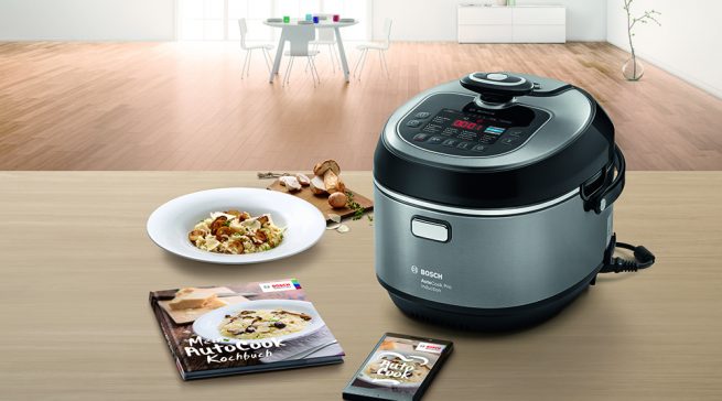 Ein Alleskönner mit 50 Automatikprogrammen: Mit dem Multikocher AutoCook von Bosch hat jeder das (Rüst-)Zeug zum Küchenchef.
