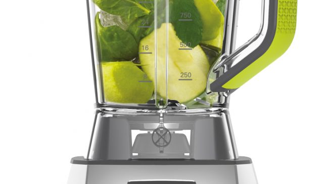 Kenwood Standmixer Blend-X Pro BLP900BK mit 6 Edelstahlmessern.
