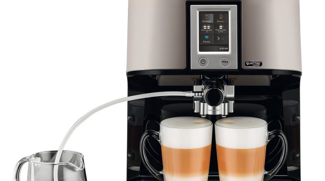 Krups Kaffeevollautomat One-Touch Quattro Force EA 880E mit One-Touch-Cappuccino-Funktion.
