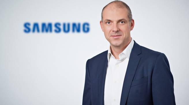 Freut sich über 30 % mehr Besucher für die Weiße Ware und fast ein Drittel Umsatzsteigerung im Vergleich zum Vorjahr: Alexander Zeeh, Director Home Appliances Samsung Electronics.
