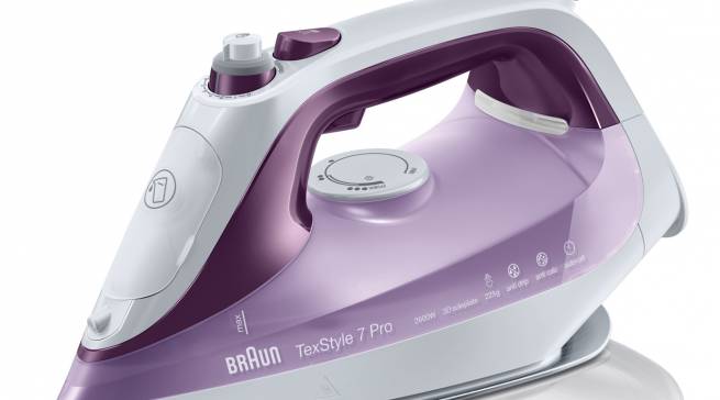 Das neue TexStyle 7 Pro Dampfbügeleisen (SI 7066) mit besonders gleitfähiger Eloxal 3D BackGlide-Bügelsohle.