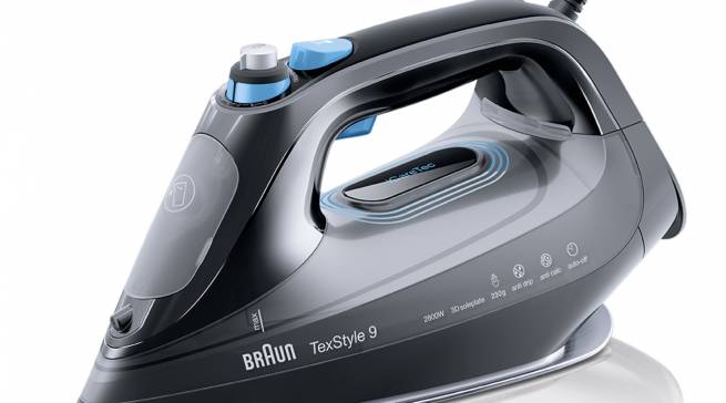 Braun Dampfbügeleisen TexStyle 9 mit Saphir-Sohle.