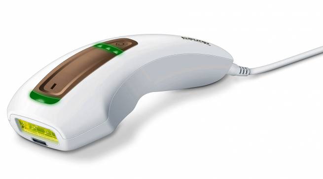 Beurer Haarentferner IPL Pure Skin Pro mit Hauttypensensoren.