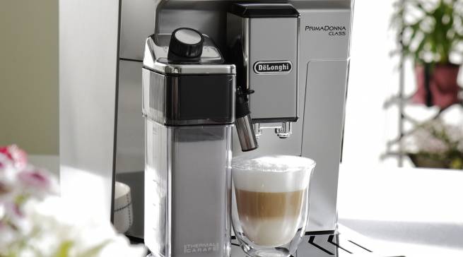 De’Longhi Kaffeemaschine PrimaDonna Class mit Bluetooth-Funktion.