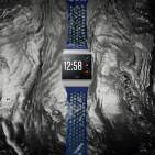 Die Fitbit Ionic™ Smartwatch in Cobalt
