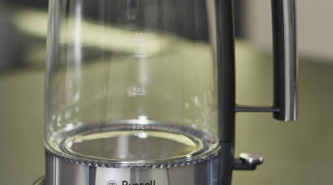 Russell Hobbs Wasserkocher Elegance 23830-70 mit Kochstoppautomatik.