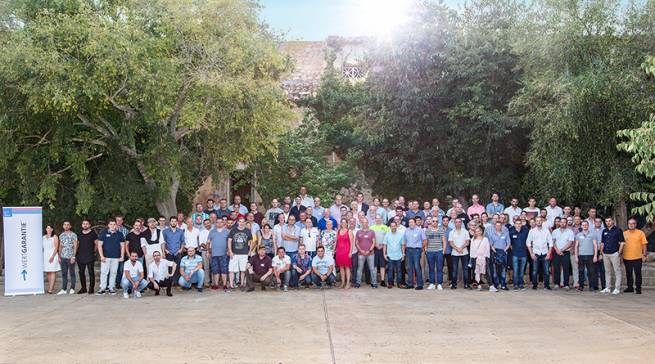Rund 100 Absolventen des Wertgarantie-Profitrainings feierten auf Mallorca.