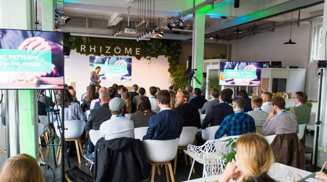 Für die Teilnehmer der Connected Kitchen Conference 2017 in Hamburg ist die Küche das neue “Plenum“.