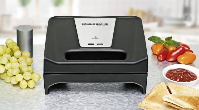 Rommelsbacher Toast & Grill SWG 700 mit wechselbaren Platten-Sets.