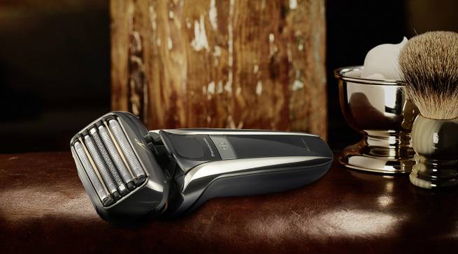 Smarte Rasur mit Smart-Lock-Sensor, Bartdichte-Sensor und ultrascharfen Klingen: Die Spitzenmodelle von Panasonic verbinden modernste Technik mit der Tradition japanischer Klingen.