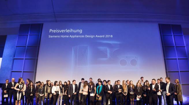 Designstudenten der Hochschule aus München und Schwäbisch Gmünd sowie der Fachhochschulen aus Graz und Basel waren aufgerufen, mit ihren Projekten die Jury zu überzeugen.