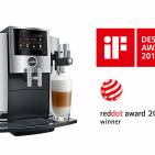 Auszeichnung mal zwei: Die S8 in Chrom von Jura gewinnt den iF Design Award und den Red Dot Award: Produkt Design 2018.