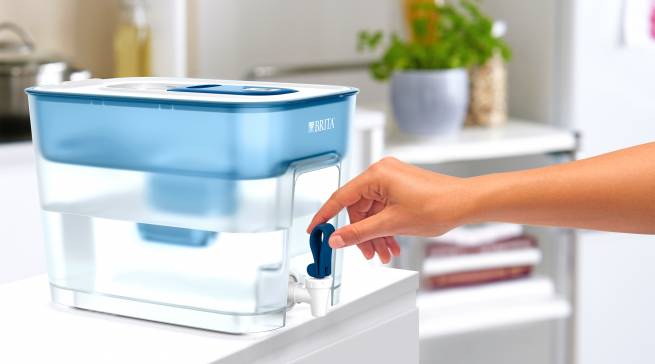 Brita Wasserfilter fill&enjoy Flow mit 8,2 Liter Fassungsvermögen.