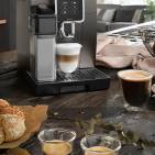 De’Longhi Kaffeevollautomat Dinamica plus mit Kaffeekannenfunktion.