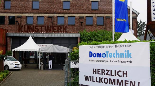Premiere in Mönchengladbach: Erstmals fand die Domotechnik im „Kunstwerk“ statt, eine ehemalige Speicherhalle mit reichlich Charme.