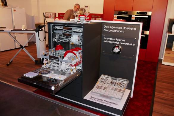 Auch in Mönchengladbach gezeigt: Der IFA-Hero von Miele, die Geschirrspüler-Generation G 7000 mit AutoDos und PowerDisk.