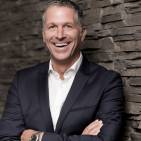 „Mit der Weiterentwicklung des selektiven Vertriebskonzepts wurde die Basis geschaffen, um den deutschen Markt und unsere Kunden nachhaltig zu betreuen“, so Steffen Nagel, Geschäftsführer Ressort Vertrieb Global bei Liebherr.