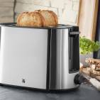 WMF Bueno Pro Toaster mit 6 Bräunungsstufen.