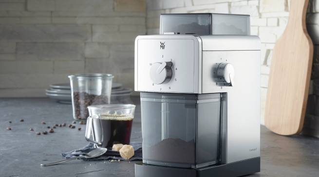 Ob French Press oder Filterkaffee: für das Mahlen von Kaffeebohnen bietet die Stelio Kaffeemühle Edition von WMF das ideale „Werkzeug“.
