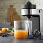 WMF Kult X Citruspresse für Spiralschneider mit 2 Presskegeln.