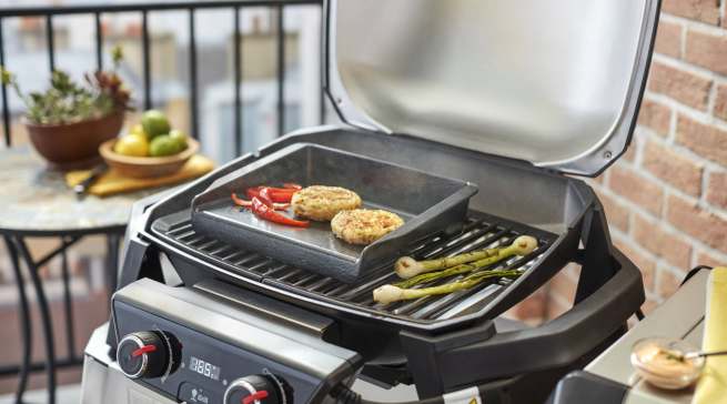 Ob Gemüse oder Fleisch: Der Elektrogrill grillt fettarm und gesund. Foto: Weber