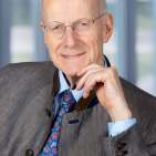 Hartmut Haubrich ist Gründer der Verbundgruppe ElectronicPartner und Vorsitzender des Verwaltungsrats der ElectronicPartner Handel SE.