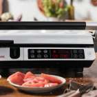 Der BBQ Advanced Control Grill von Gastroback ist ein Elektrogrill für Fleisch, Gemüse, Pfannkuchen und mehr.
