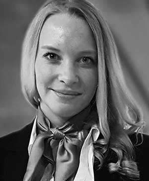 Smeg Produkttrainerin Lisa Maehl schult Kunden per Video-Konferenz von zuhause aus an Groß- und Kleingeräten.