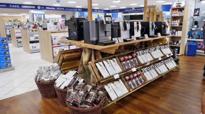 Auch wenn das Ladengeschäft derzeit verwaist ist: Der Euronics XXL Markt ist auf vielen Kanälen für seine Kunden erreichbar.