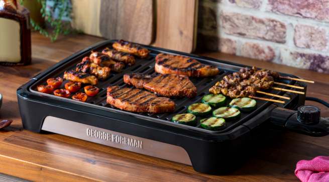 George Foreman Grill Smokeless BBQ erzeugt weniger Rauch.