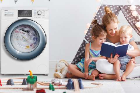 Haier Waschmaschine HW80-B14876 mit 8 kg Fassungsvermögen.