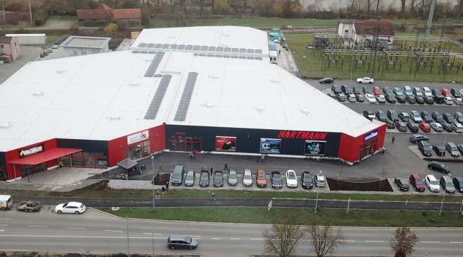 Ein 4.500 Quadratmeter großer Magnet im Industriegebiet von Bad Windsheim: Euronics XXL Hartmann.