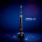 Die erste mit magnetischem Antriebssystem: Oral-Zahnbürste B iO.