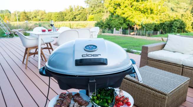 Der Cloer BBQ Grill 6789 macht auf der Terrasse eine „bella figura“.