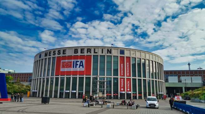 Messe Berlin Südeingang IFA