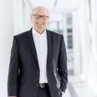 Gibt die Mehrwertsteuersenkung auf den Cent genau an seine Kunden weiter: Frank Jüttner, Leiter der Miele Vertriebsgesellschaft Deutschland.